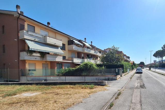 #24120 Area urbana a verde sul retro di palazzina in vendita - foto 2