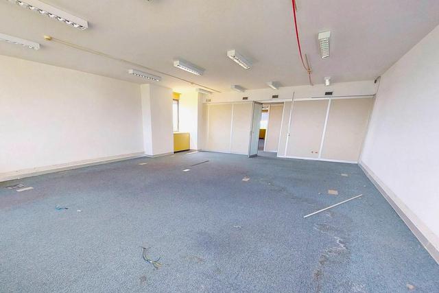 #23912 Porzione di complesso direzionale e terziario in vendita - foto 3