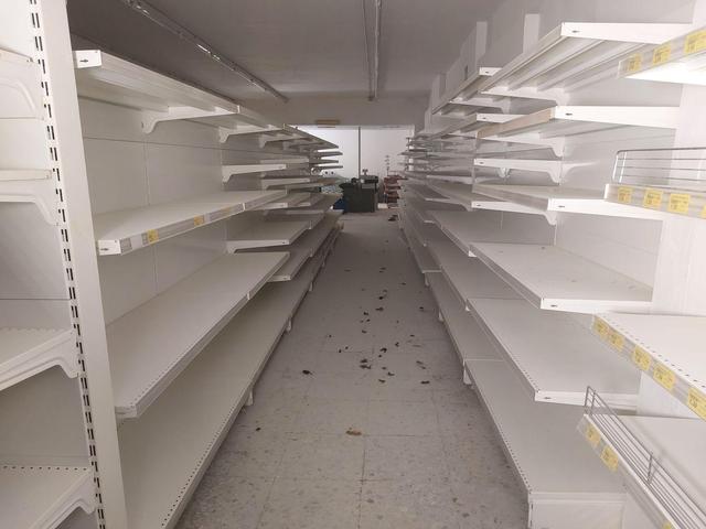 #24700 Cessione compendio aziendale dedito all'attività di supermercato in vendita - foto 12