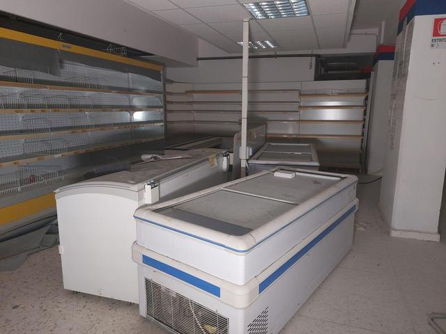 Negozi in vendita