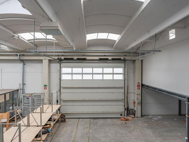 #2537510 Capannoni industriali con ufﬁci ad Altopascio in vendita - foto 22