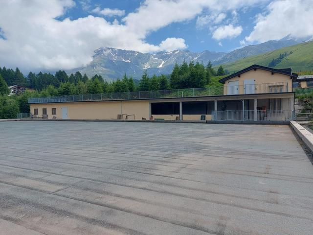 Magazzini in vendita