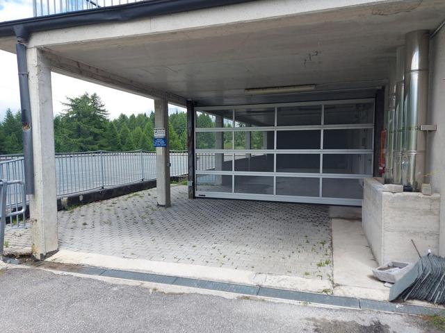 Magazzini in vendita