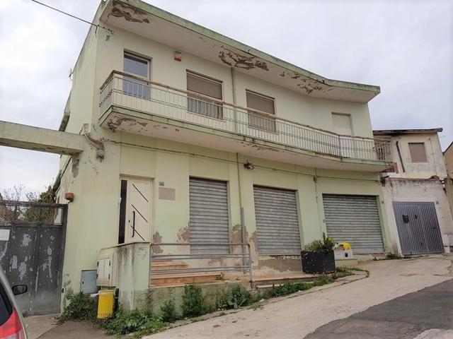 Edifici direzionali in vendita