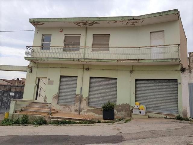 Edifici direzionali in vendita