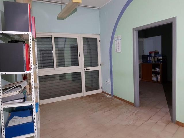 #4076 OPE in LCA – Fabbricato ad uso uffici in vendita - foto 4