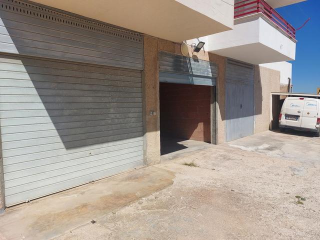 Garage in vendita