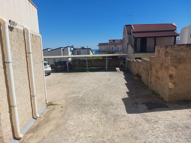 Garage in vendita