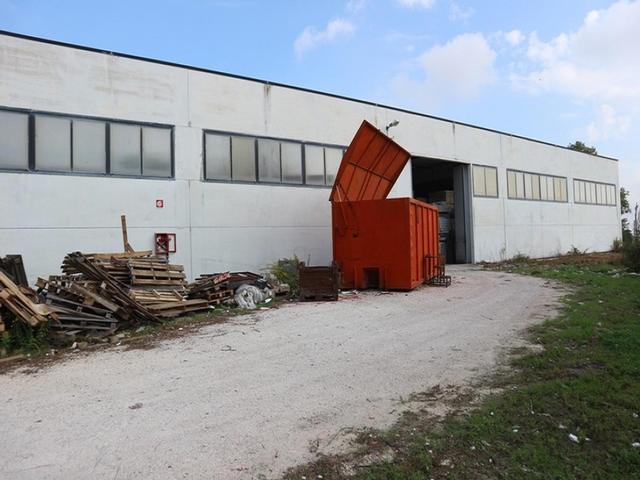 #14420 Complesso produttivo con terreno edificabile in vendita - foto 11