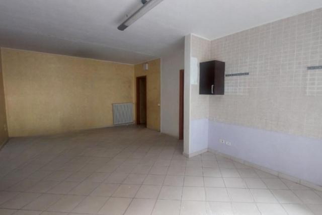 #24694 Ufficio con garage e posto auto coperto in vendita - foto 4
