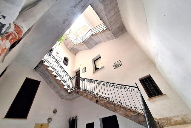 Magazzini in vendita