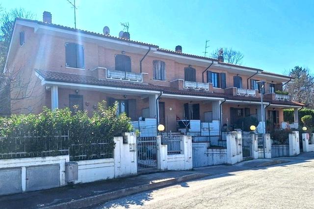 Villette a schiera in vendita
