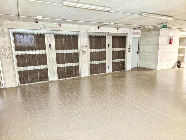 Garage in vendita