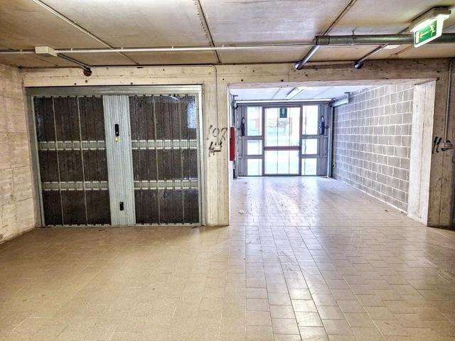 Garage in vendita