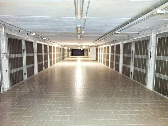 Garage in vendita