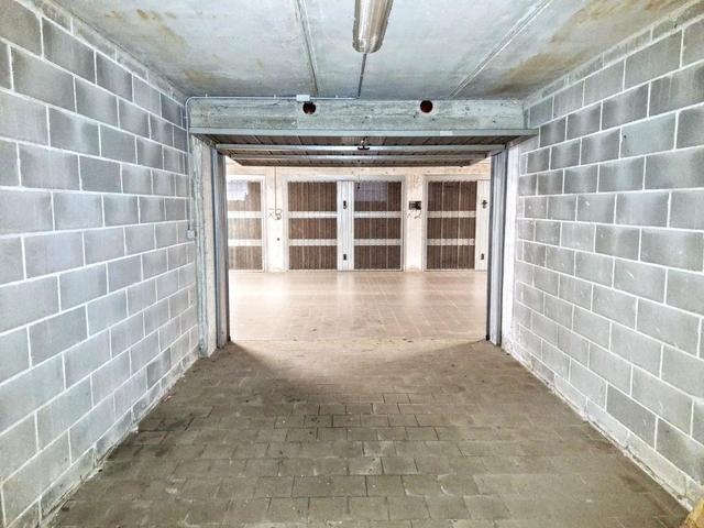 Garage in vendita