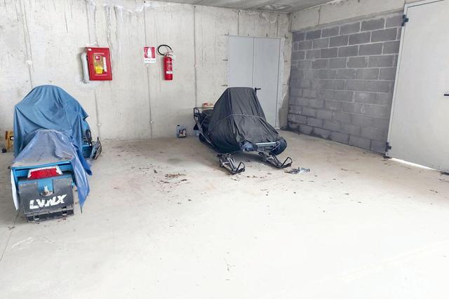 Garage in vendita