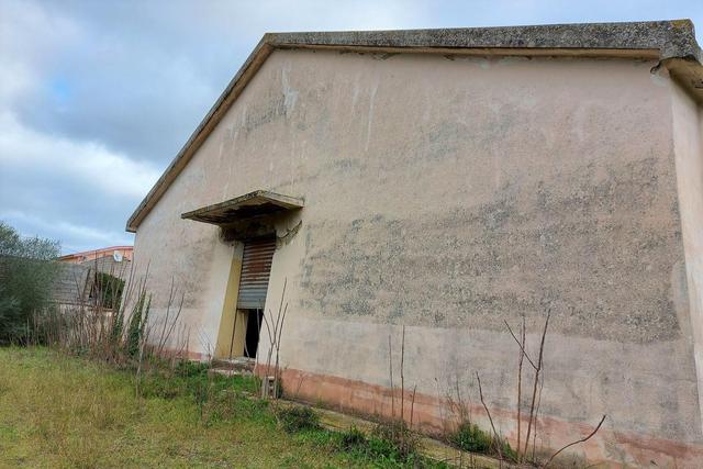 #19435 Complesso artigianale con cortile e pertinenze in vendita - foto 3