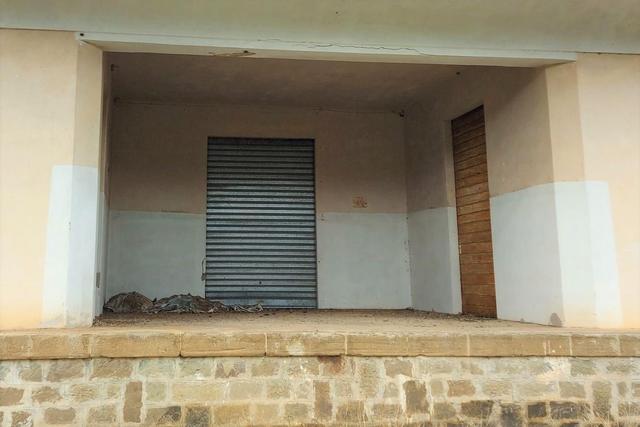 #19435 Complesso artigianale con cortile e pertinenze in vendita - foto 6
