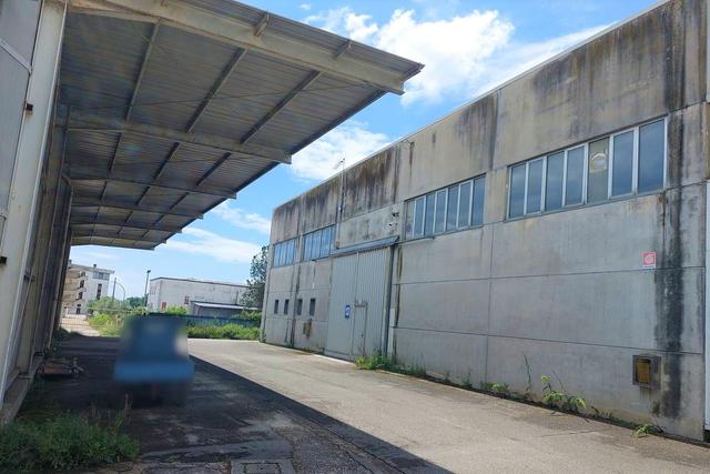 #21100 Porzione di opificio da frazionare (comparto 4) in vendita - foto 4