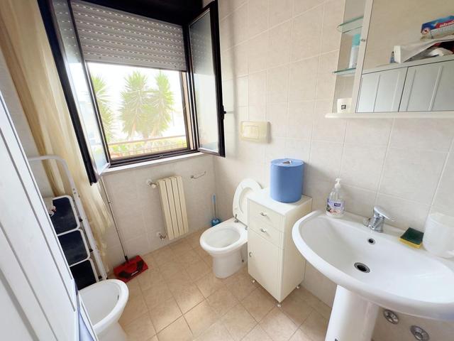 #21641 Ufficio in palazzina polifunzionale in vendita - foto 2