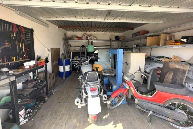 Garage in vendita