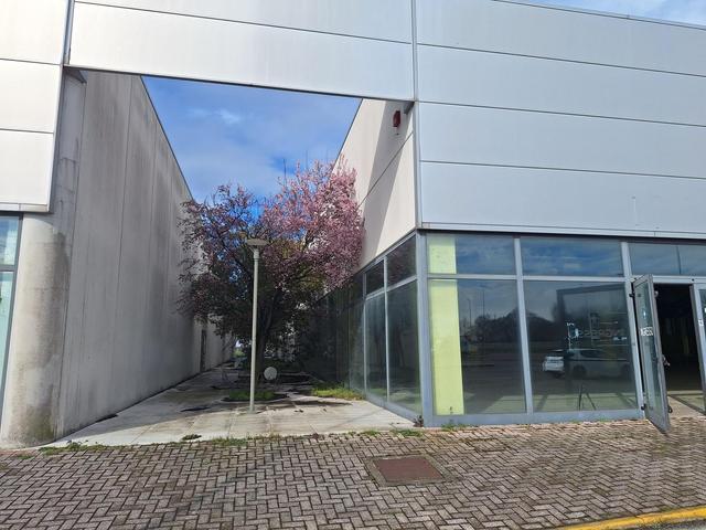 #25742 Capannone commerciale di ampie dimensioni in vendita - foto 12