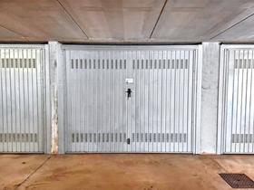 Garage in vendita