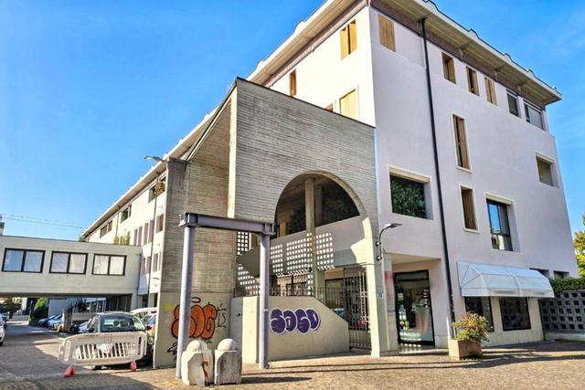 #2537275 Ufficio con garage in vendita - foto 1