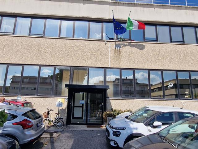 #2536291 Capannone a REDDITO locato a Istituto pubblico con Laboratorio e Autofficina in vendita - foto 2