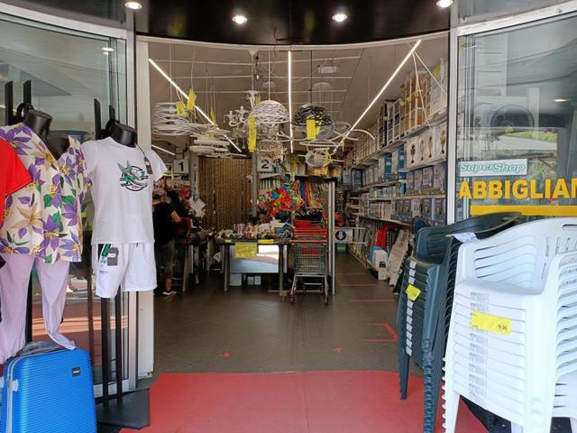 #2536063 Complesso commerciale-direzionale in posizione strategica in vendita - foto 2