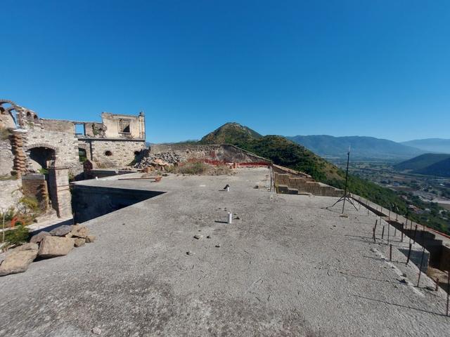 Palazzi in vendita