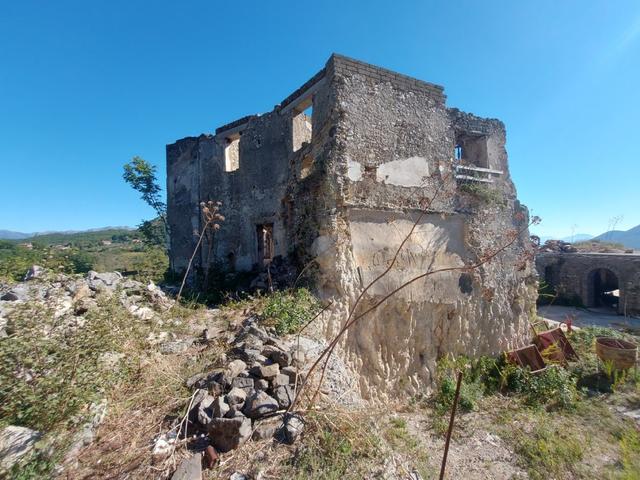 Palazzi in vendita