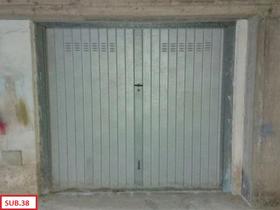 Garage in vendita