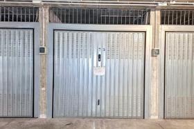 Garage in vendita