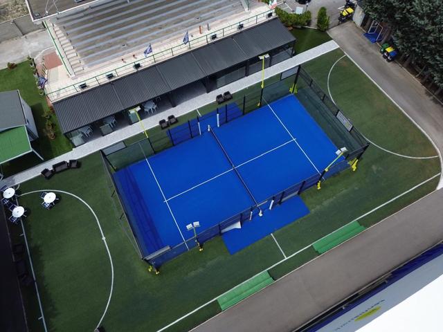 Campi sportivi in vendita