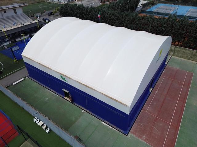 Campi sportivi in vendita