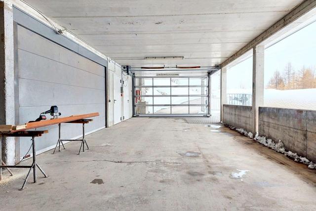 Garage in vendita