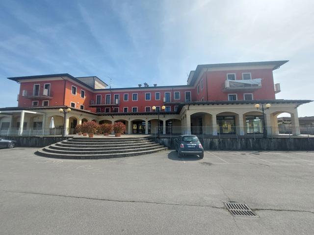 #2638637 Ampio locale commerciale in vendita - foto 1