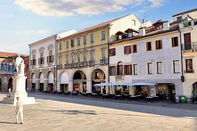 Negozi in vendita