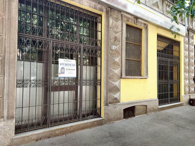 #24199 Ufficio con magazzino e parcheggi in vendita - foto 1
