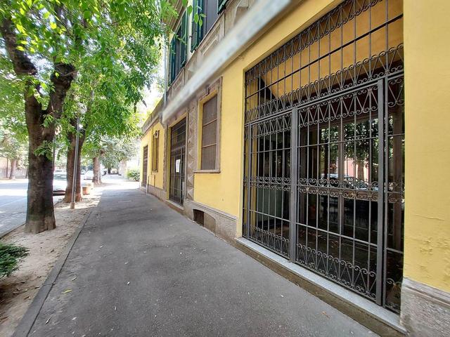 #24199 Ufficio con magazzino e parcheggi in vendita - foto 20