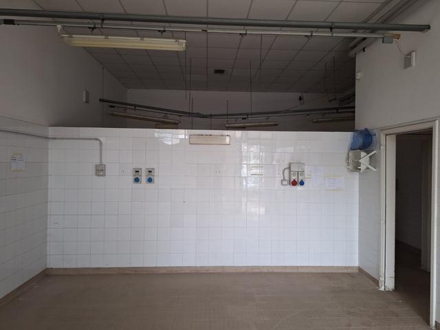 #2537463 Mensa con cucina e servizi in vendita - foto 10