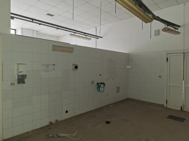 #2537463 Mensa con cucina e servizi in vendita - foto 12