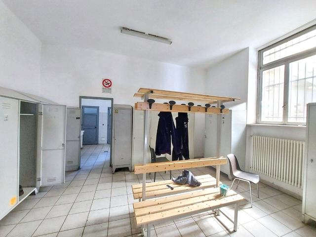 Stabilimenti produttivi in vendita