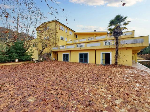 #19584 Complesso ricettivo con piscina in vendita - foto 41