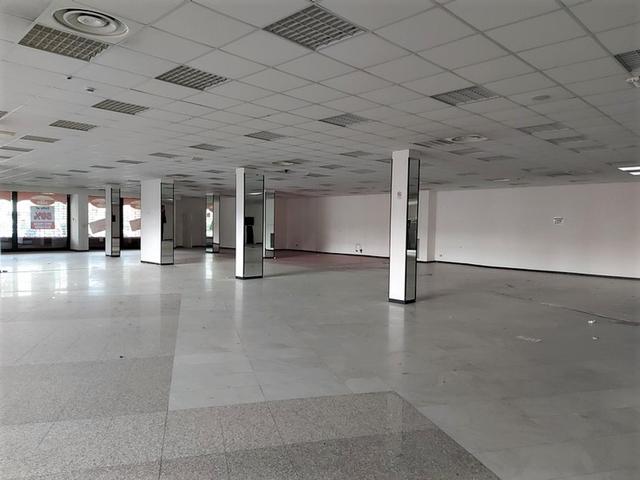 #2655 Ampio negozio con locale autorimessa in vendita - foto 21