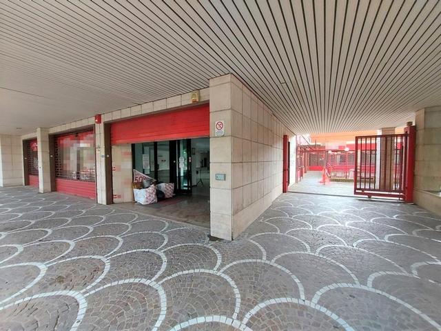#2655 Ampio negozio con locale autorimessa in vendita - foto 10