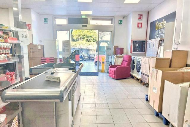 #2537369 Negozio e cantina in edificio polifunzionale in vendita - foto 11