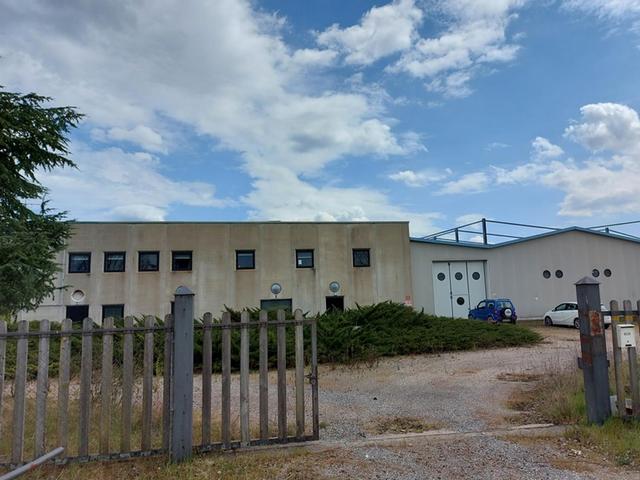 Stabilimenti produttivi in vendita